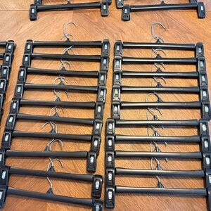 20 Black pant / skirt hangers-soft grip swivel